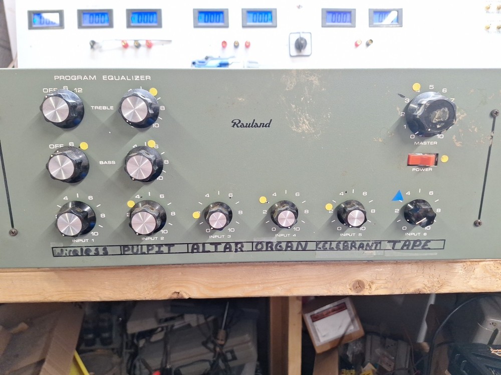 Vintage Rauland Borg PA Amplifier Model 4404 Powers on