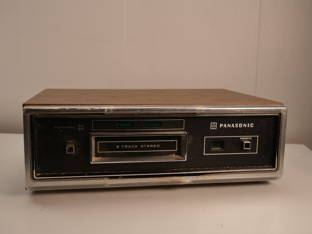Panasonic RS-845US 2/4 Channel Stereo 8-Track Tape Player Quadraphonic UNTESTED