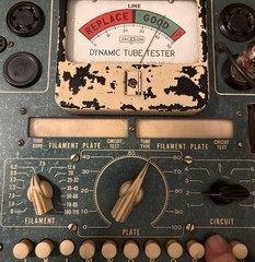 ECC83S/12AX7/7025 JJ Electronic Gold Pin Halo Getter Premium Guitar Preamp Tube