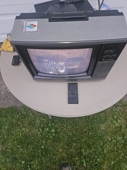 Mitsubishi 13″ CS-1342R TV for Retro Gaming With Antenna Works