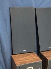 Fisher DS-810 3-Way Bass Reflex Hi-Fi Studio Standard 5-50W 8 OHM Speaker (Pair)