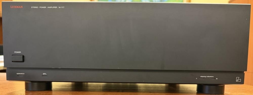 LUXMAN M-117 Power Amplifier. 200WPC Stereo or 450W bridged Mono Very Nice!