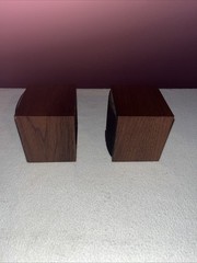 2 Realistic Minimus 0.3 Cat. 40-1250A Shelf Speaker 7 Watts Walnut Veneer L@@k!