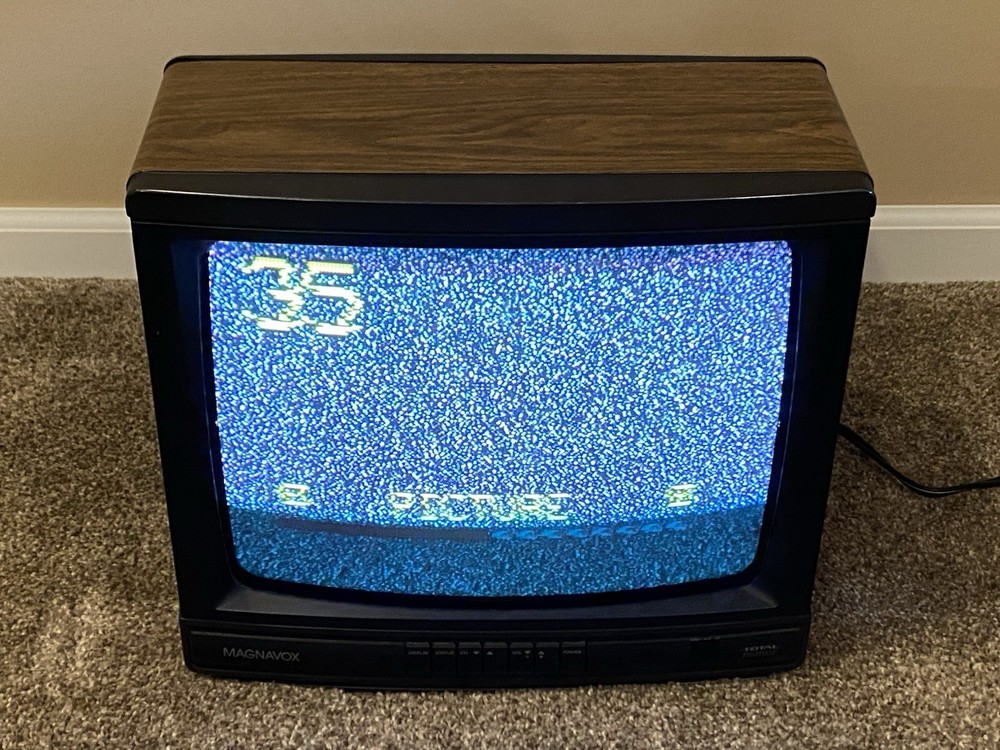 Vintage Magnavox 13” Color Gaming TV Monitor Model RR1340 W403
