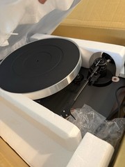 RARE Kyocera PL-601 Semi Automatic Turntable. This could Be NOS!