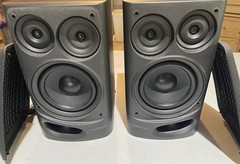 Vintage AIWA Bookshelf Speakers SX-N5200 50 Watts 6 Ohms 3 Way Bass Reflex 1990s