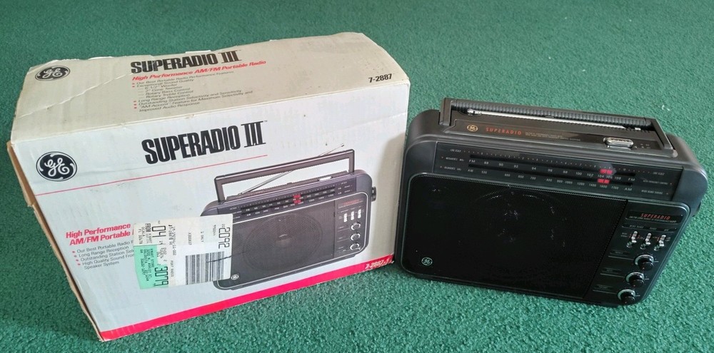 GE SuperRadio III Model 7-2887 Long Range AM/FM High Performance – Box & Foam