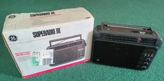 GE SuperRadio III Model 7-2887 Long Range AM/FM High Performance – Box & Foam