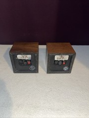 2 Realistic Minimus 0.3 Cat. 40-1250A Shelf Speaker 7 Watts Walnut Veneer L@@k!