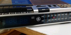 Vintage General Electric AM FM Clock Radio Cassette Player GE . W 15 Cassettes.