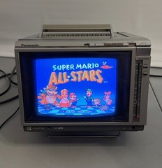 Vintage Panasonic 7″ ColorPilot TV CT-7711 Portable Retro Video Gaming CRT