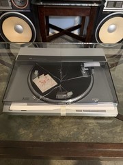 MCS 6725 Linear Tracking Belt Drive Turntable NOS In Box NEW Broken Cover