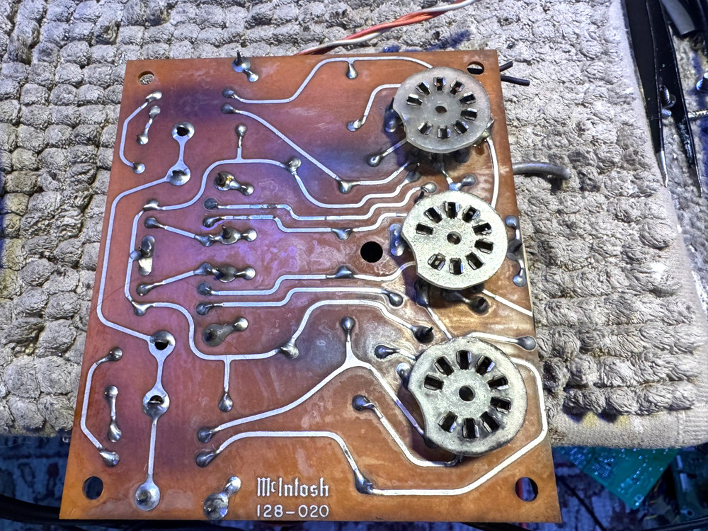 MCINTOSH MAC 1500 receiver 128-020 board .