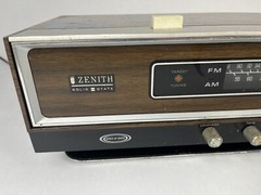 Vintage Zenith Solid State Circle Of Sound AM FM Radio Model J421W TESTED/WORKS