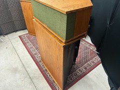 For Sale: Matched Pair of 1986 Klipschorn AK-2 Speakers