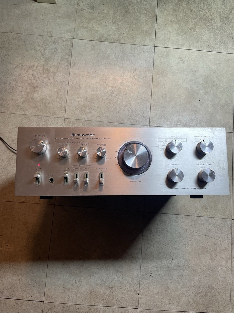 Vintage Kenwood DC Stereo Intergrated Amplifier KA-7100 – Parts Repair Powers On