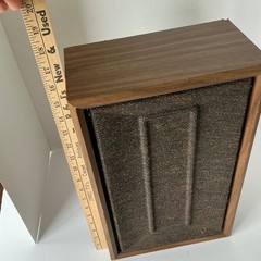 Vintage Bookshelf Speaker Wood Grain Single 14in Brown Fabric Grill