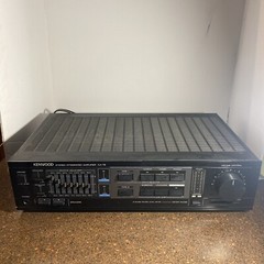 Kenwood KA-75 Integrated Amplifier in Excellent Condition.