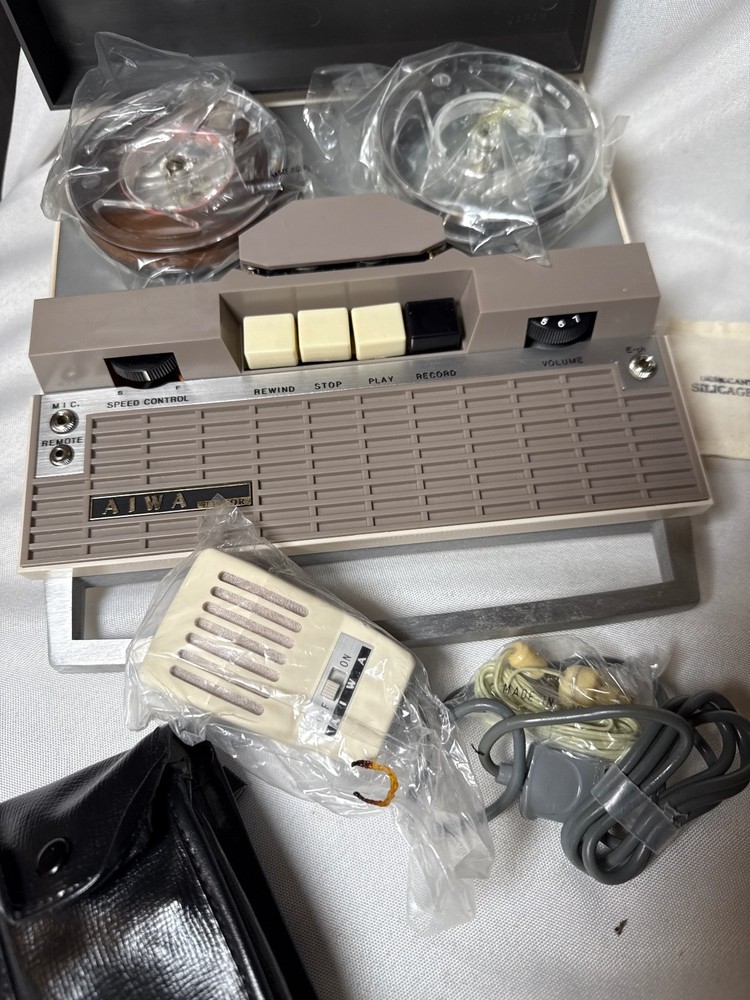 NEW (!) Vintage AIWA JAPAN TP-50R Portable Reel to Reel Tape Recorder