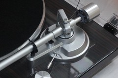 Lenco lbt 188 record player, EXCELLENT condition, walnut, bluetooth, USB output