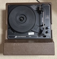 Rare Vintage Audiotronics 326V Portable Turntable Record Player – Tested