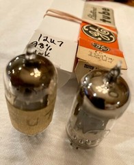 Radio tubesTwo12u7 General Electric and unkown with copper posts Test results