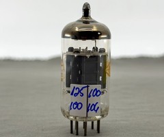 (1) NOS Amperex 12AX7A ECC83 Short Plate Dimpled Disc Getter Tests NOS Amplitrex