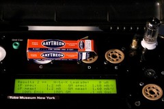 PERFECT 7025 (ECC83 sub) NOS RAYTHEON BLACK-PLATE TUBE USA. 1,600/1,600 D-GETTER