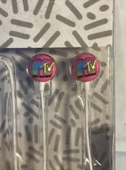 MTV Music Television Stereo Earbuds With Mic- Brand New Sealed – in ear fit NIP