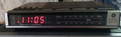 General Electric AM/FM Electronic Digital Clock Radio Model #7-4636D Tested