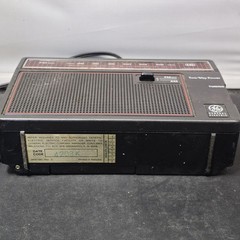 Vintage GE 7-2660D AM FM Two-Way Power Portable Radio AC DC Black Malaysia