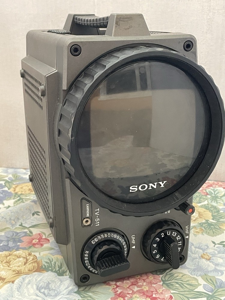 Sony B&W TV-511 Oscilloscope Black Rotating Screen 5.5″ Television Transistor