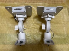 BOSE 101MMW Speakers Pair White w/ Ceiling Mount Brackets & Amplifier.s