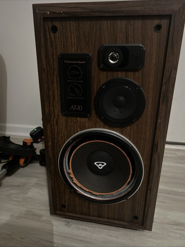 Cerwin-Vega AT-10 Floor Speakers Set 2-Pack Working – VERY LOUD- READ