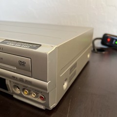 Sylvania DVR90VE DVD VCR Combo Player VHS Tape Cassette recorder SLV-D201P