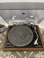 Realistic LAB-300 Belt Drive Turntable