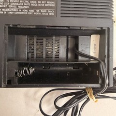 Vintage Realistic Portavision 12-660 4-Band AM/FM Radio Tested Works AC/Battery