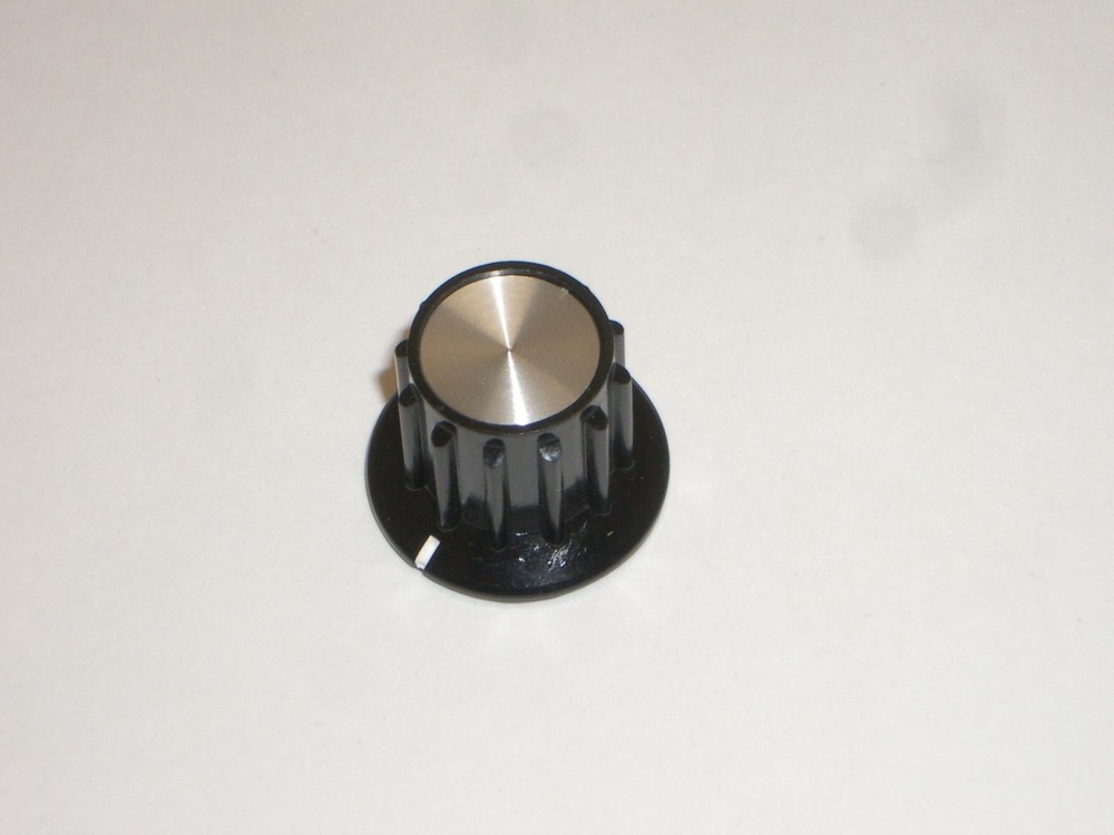 CALRAD 85-572 BLACK RIBBED DIAL KNOB w/ INSERT FOR YAESU FT-101E 1″D x 3/4″H 1PC
