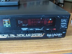 Sharp VC-775E Multi-System VCR /w Box, Remote. User manual Mint Condition Works