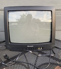 Vintage Sharp 13″ Retro Gaming CRT TV 13N-M100B Front AV Tested Working No Remot
