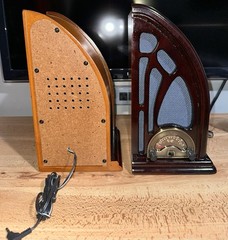 Philco • Wooden Cathedral AM/FM Radio Book Ends • H11″ x W10.5″ x D5.5″