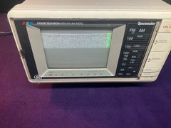 GE Spacemaker Color TV AM/FM Radio 7-7660A Portable 12”x9”x6”Vintage