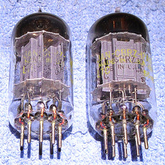 2 NOS Philco JAN 12AU7 Vacuum Tubes – 1955 Vintage Audio Twin Triodes