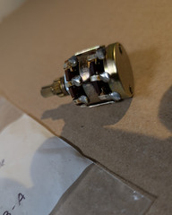 Pioneer SX-700T receiver bass or treble control potentiometer 100k C87-018-A