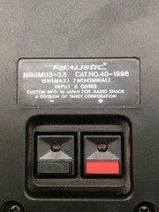 2 VINTAGE REALISTIC MINIMUS 3.5 SPEAKERS 40-1996 w/ BRACKET MOUNTS TESTED WORKS