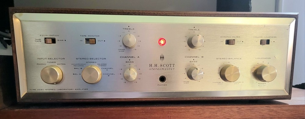 H.H. Scott 222C – Restored, Original Cabinet, Full Tube Set