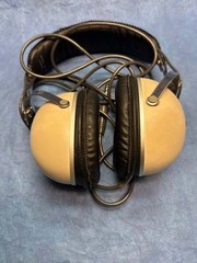 Pioneer SE-30 headphones
