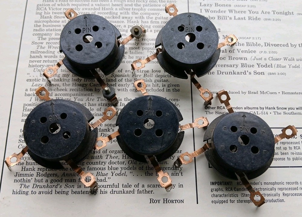 Lot Of 5 Tube Sockets 4 Pin Type 01A & Others 1920s Battery Set Slightly Used