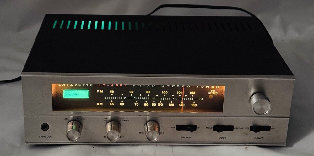 Lafayette LT-425T vintage solid-state AM/FM stereo tuner from late 1960s/1970s