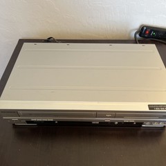 Sylvania DVR90VE DVD VCR Combo Player VHS Tape Cassette recorder SLV-D201P